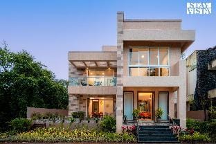 StayVista's Rosso with Outdoor Pool, Theatre-Disc Room & Games Room Villa in Lonavla