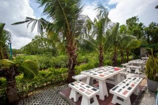 Triple O Phala Beach Apartment in Chon Buri Changwat