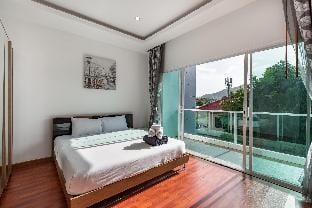 Trixie Town House 2 With Private Pool Country House in Rawai