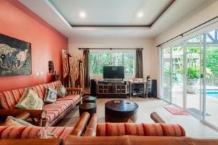 Chaba Pool Villa, Private Tropical Villa With Pool Villa in Rawai