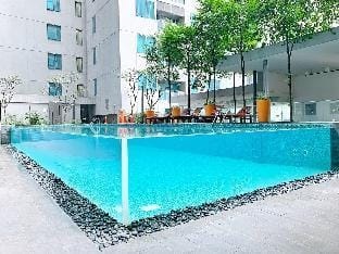 Insta-Worthy Suite w/ Wi-Fi + Netflix at KLCC Vacation rental in Federal Territory of Kuala Lumpur