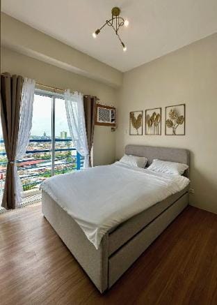 Obby’s Place @ TheLoop 1BR w/Netflix+YouTube+Wi-Fi Vacation rental in Cagayan de Oro