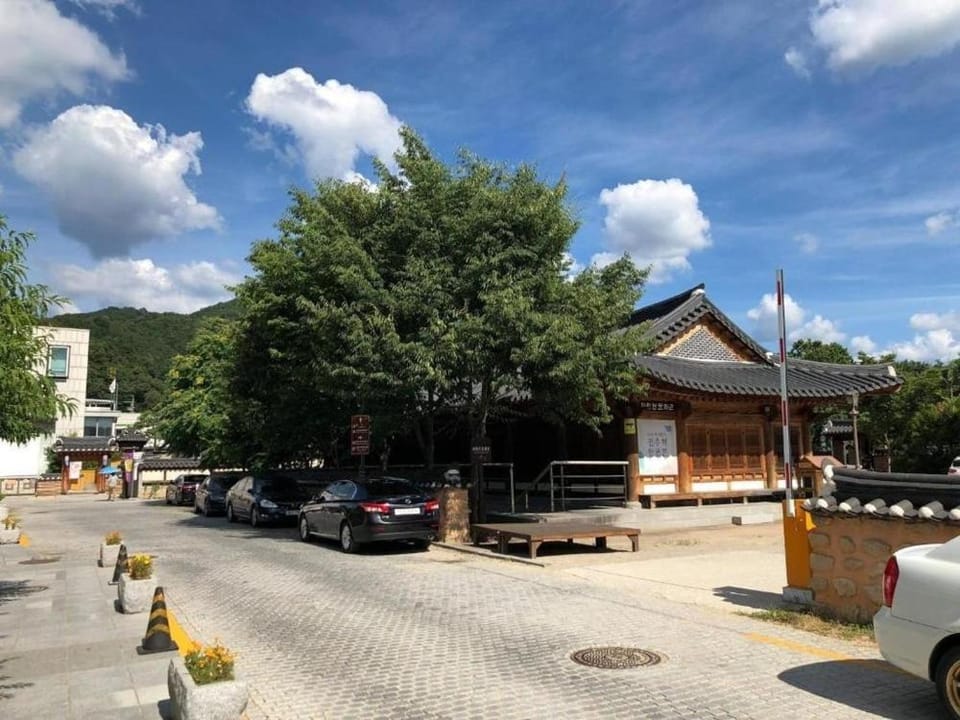 Jeonju Hanok Sanminjae Pension Bed and Breakfast in South Korea