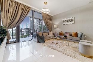 Designer 3 BR w/ walking distance to Dubai Mall Vacation rental in Dubai