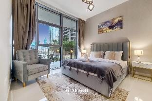 Designer 3 BR w/ walking distance to Dubai Mall Vacation rental in Dubai