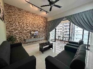 Royal Super Seaview Relax Family Suites Vacation rental in Johor Bahru