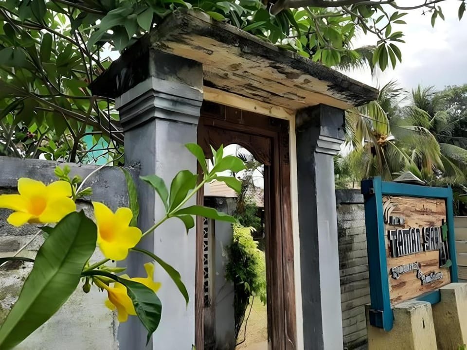 New Taman Sari Homestay Hotel in Pemenang