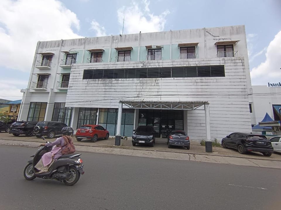Hotel O Wisma Hamalau SyariahNearPulau Bromo Pedestrian Bridge Hotel in Indonesia