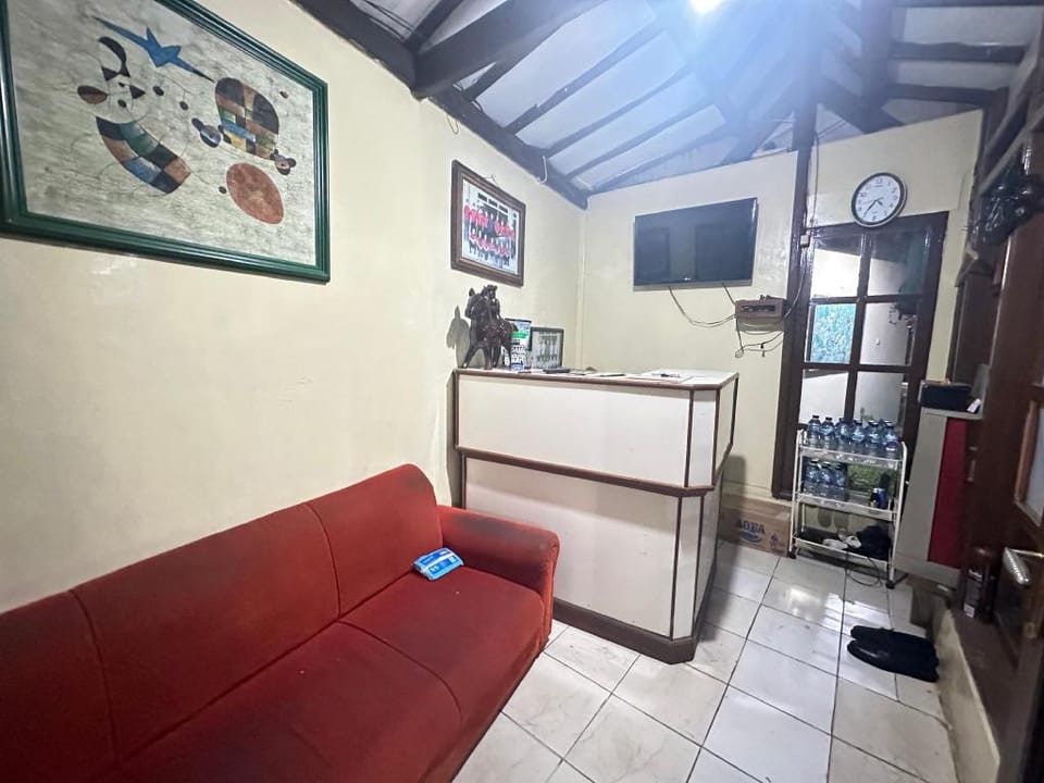 OYO 93136 Hotel Santo Djaya 2 Hotel in Cisarua