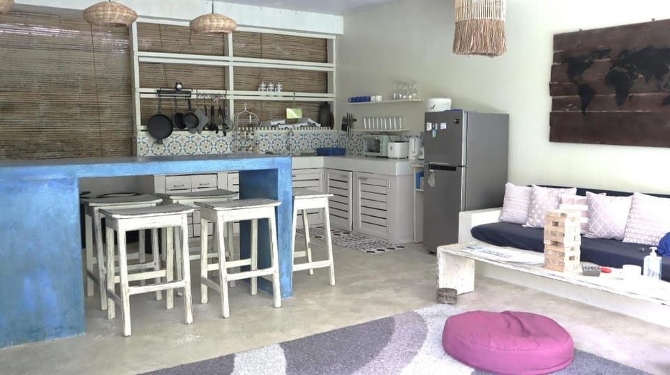 Sleepy Gypsea Villa Siargao Sand Bed and Breakfast in General Luna