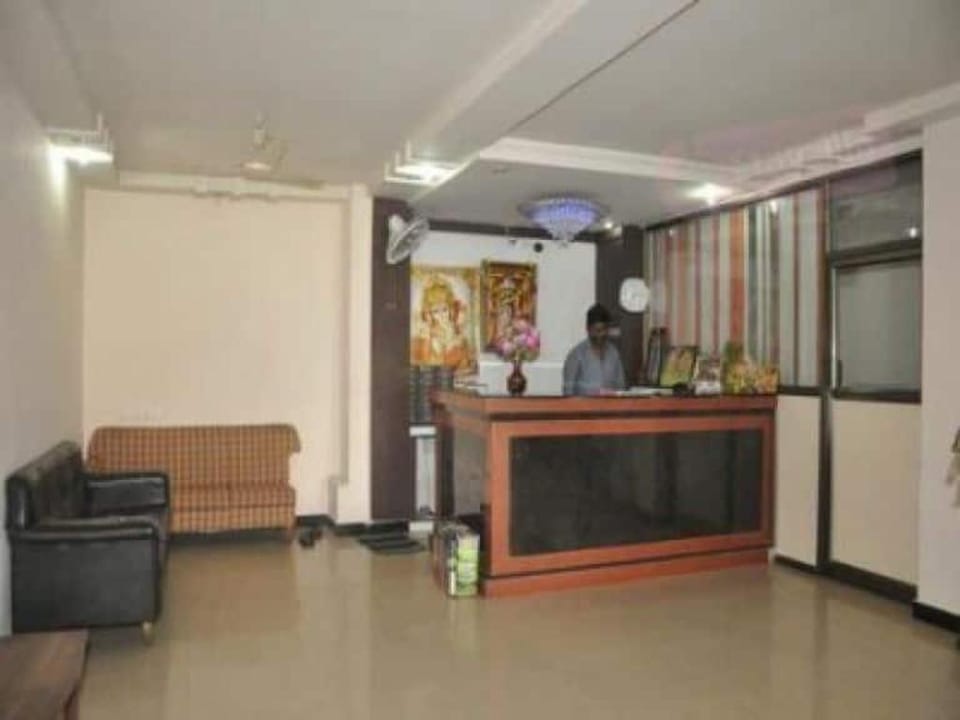 OYO Flagship Hotel Sunrise Hotel in Vijayawada
