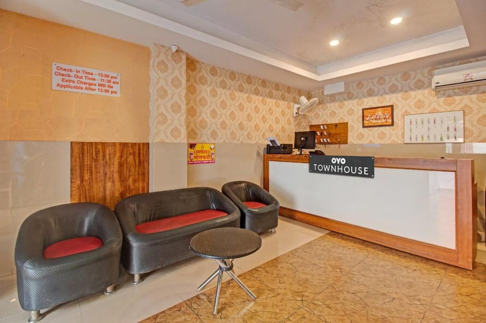 Townhouse Empire Executive Hotel in Maharashtra