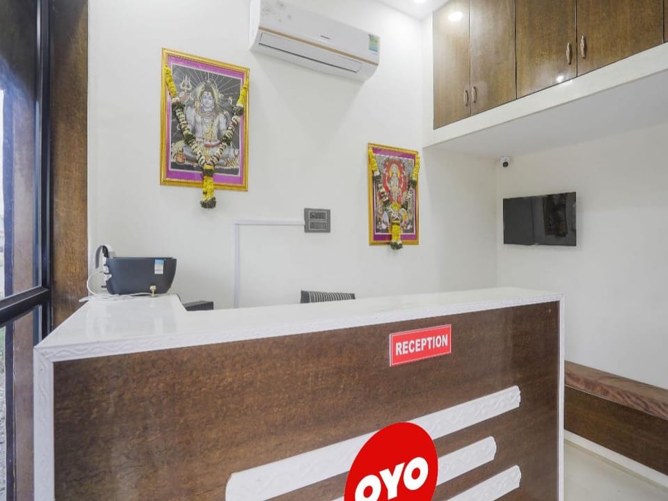 HOTEL O RAHUL SERVICE APPARTMENT 2 Hotel in Maharashtra