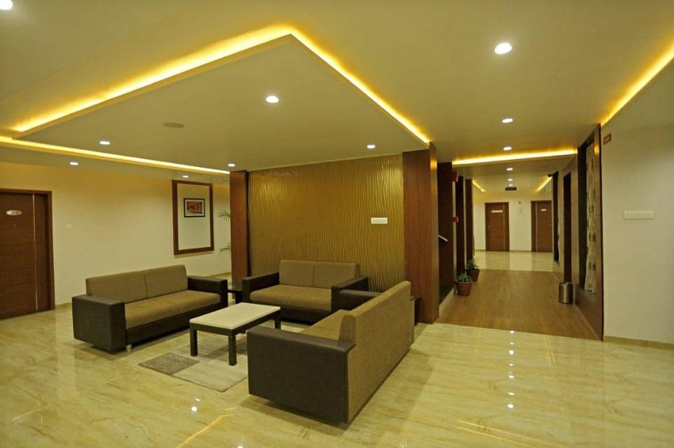 HOTEL THE GRAND VAIBHAV BKG GROUP MANAGEMENT Hotel in Gujarat