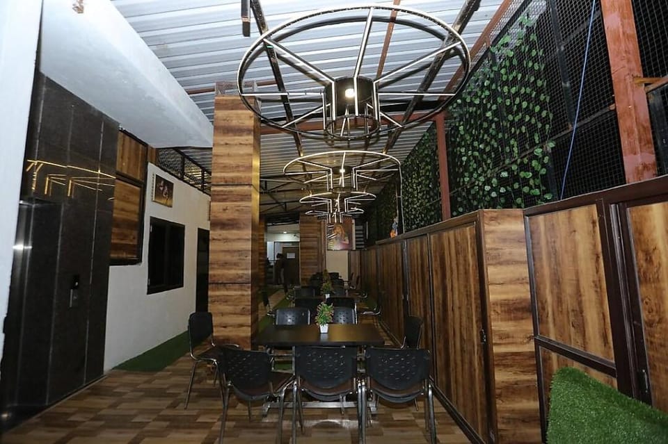 Hotel Rajshree Hotel in Agra