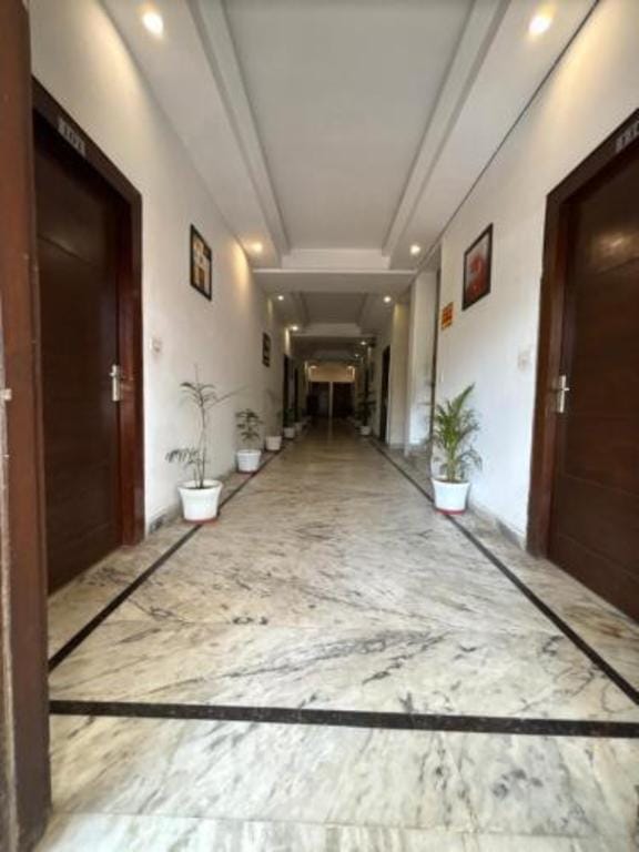 Hotel Tara Palace by Goyal Hoteliers Hotel in Agra