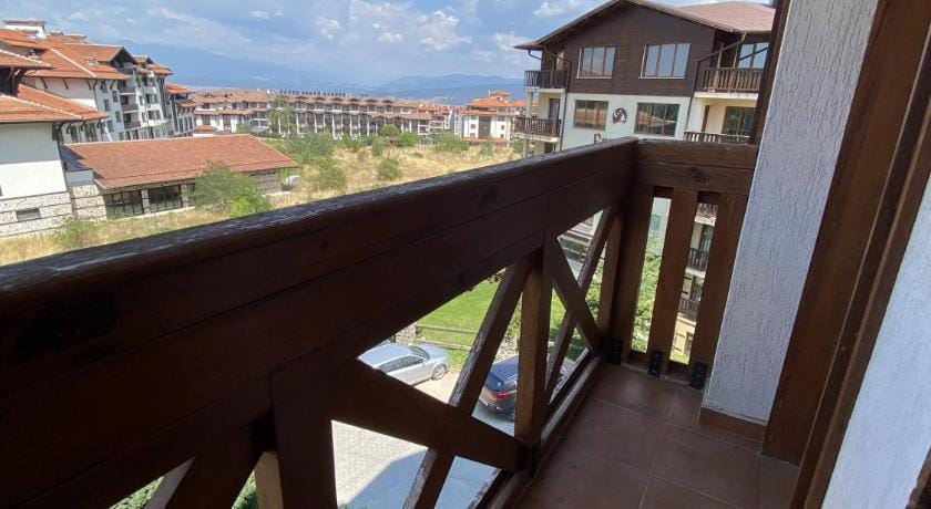 Light One Bed Flat next to the Ski Lift Apartment in Bansko