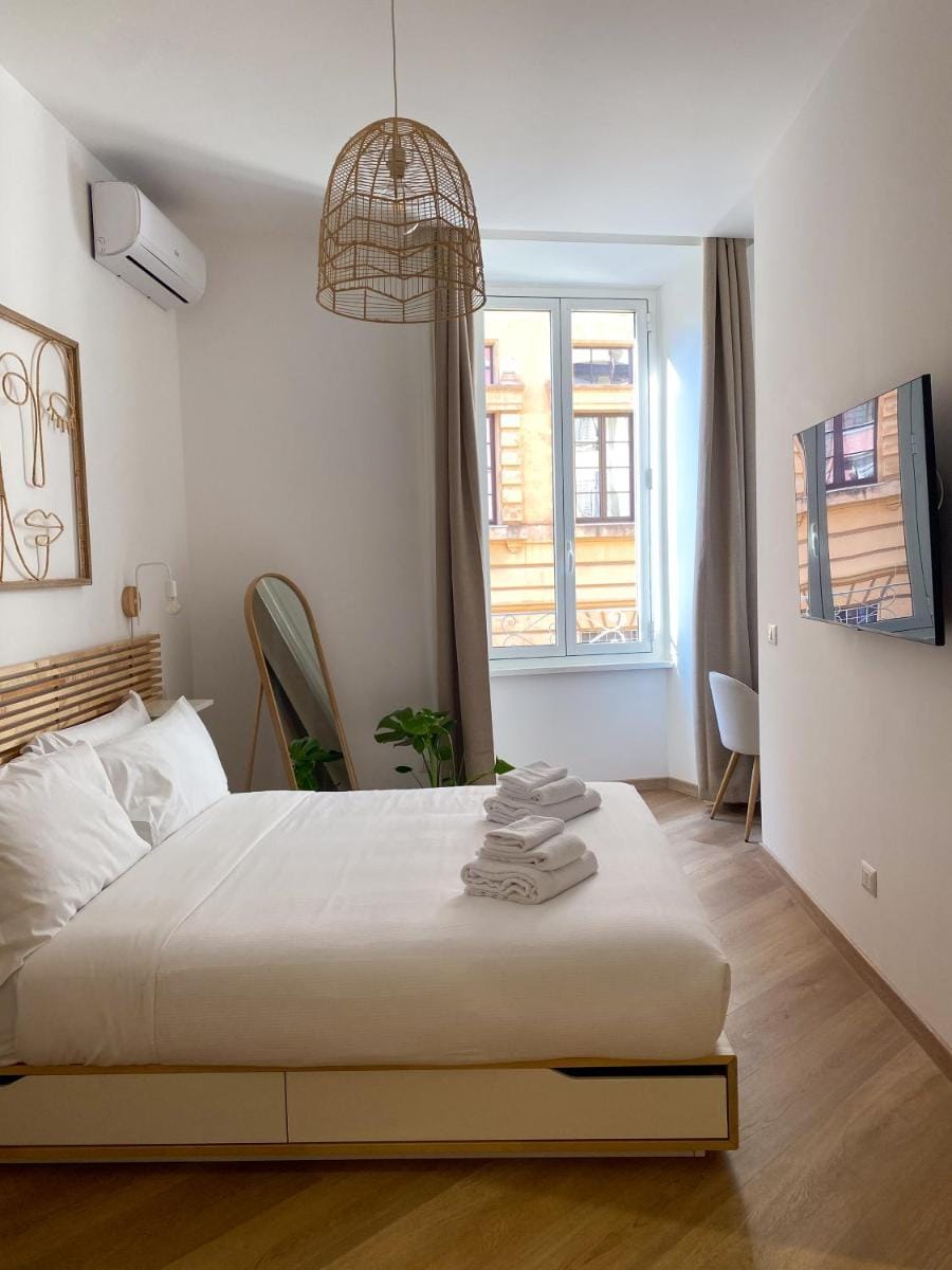 Boho Suites - Rome Colosseum Bed and Breakfast in Rome