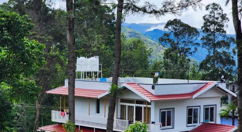 Cloud & Mist Inn Bed and Breakfast in Kerala