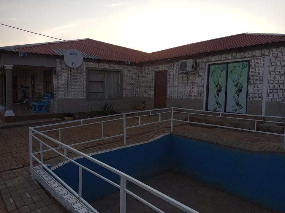 Godmill City Guesthouse Taung Hotel in North West, South Africa