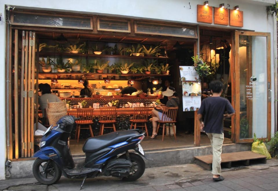 Sari Gong Guest House, A Trishula Collection Bed and Breakfast in Ubud