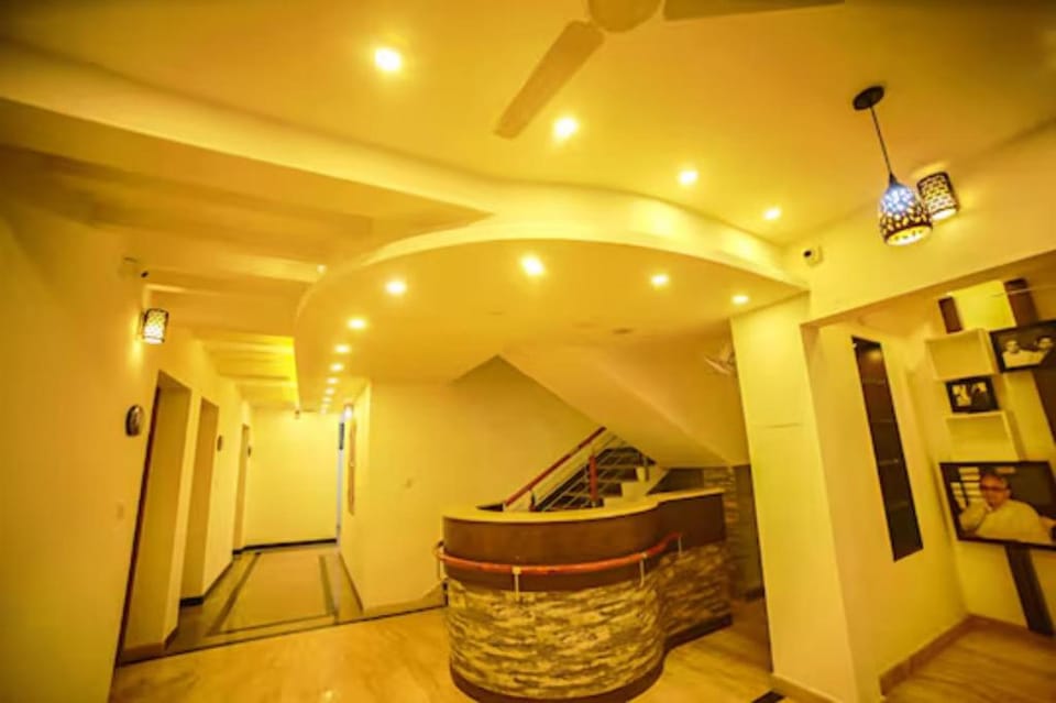 Thiraviam Tourist Home Kanniyakumari Tamil Nadu Hotel in Tamil Nadu
