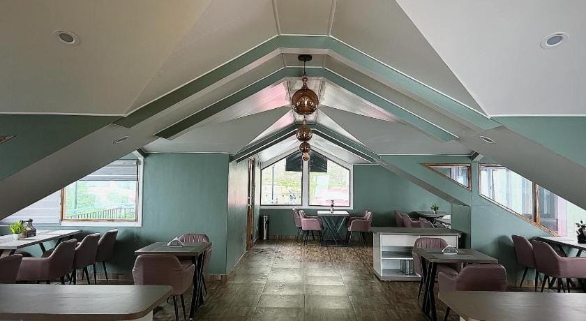 Pine Ville Bed and Breakfast in Shimla
