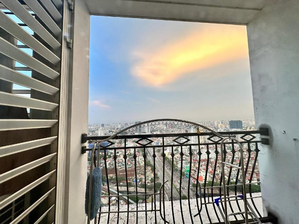 Vinhomes Royal city modern 1 bedroom Apartment in Hanoi