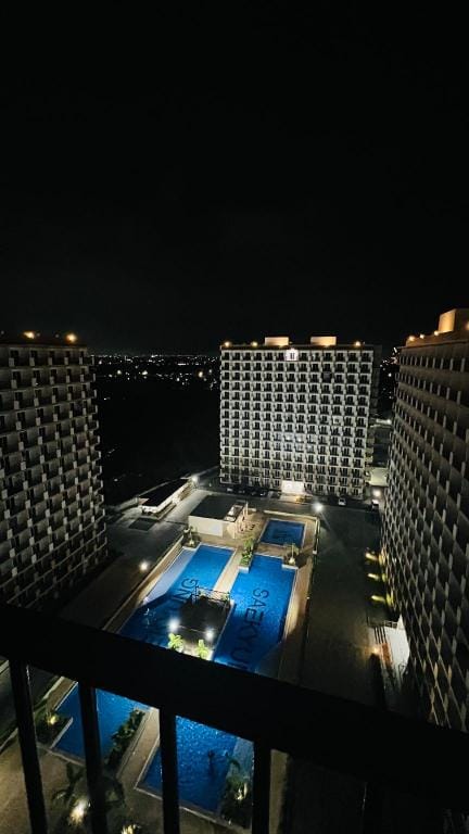 Cebu Cozy Condo with Balcony near Airport Apartment in Lapu-Lapu City