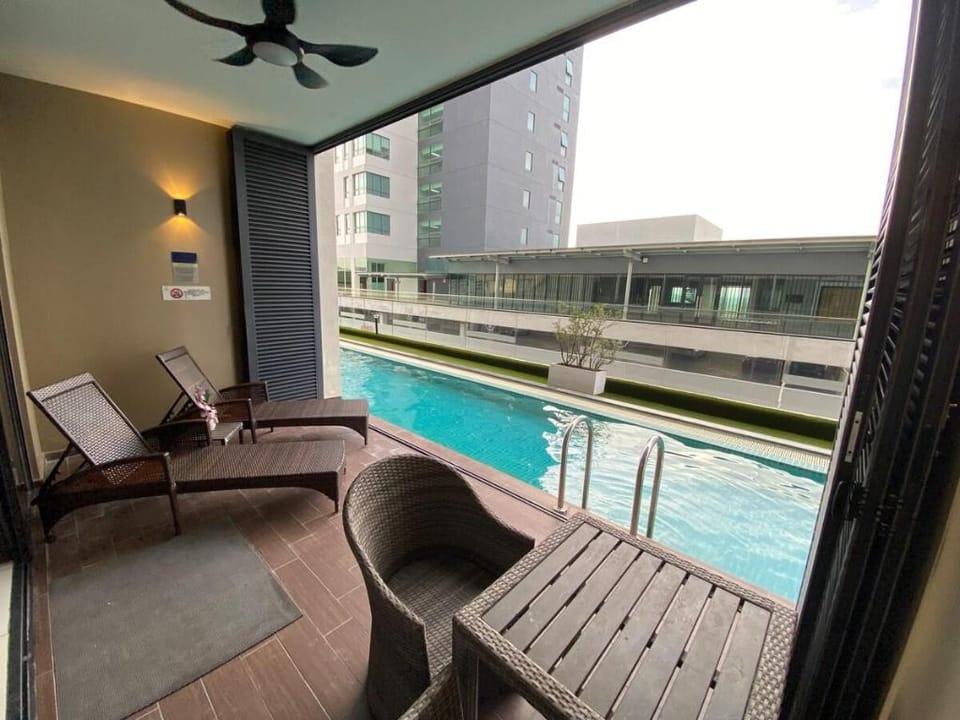 Poolside Suite Amanjiwa 99R Vacation rental in Malacca