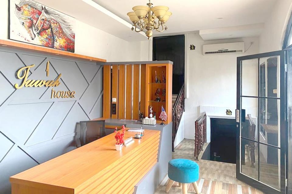 Urbanview Hotel Syariah House of Tuwuh by RedDoorz Hotel in Indonesia