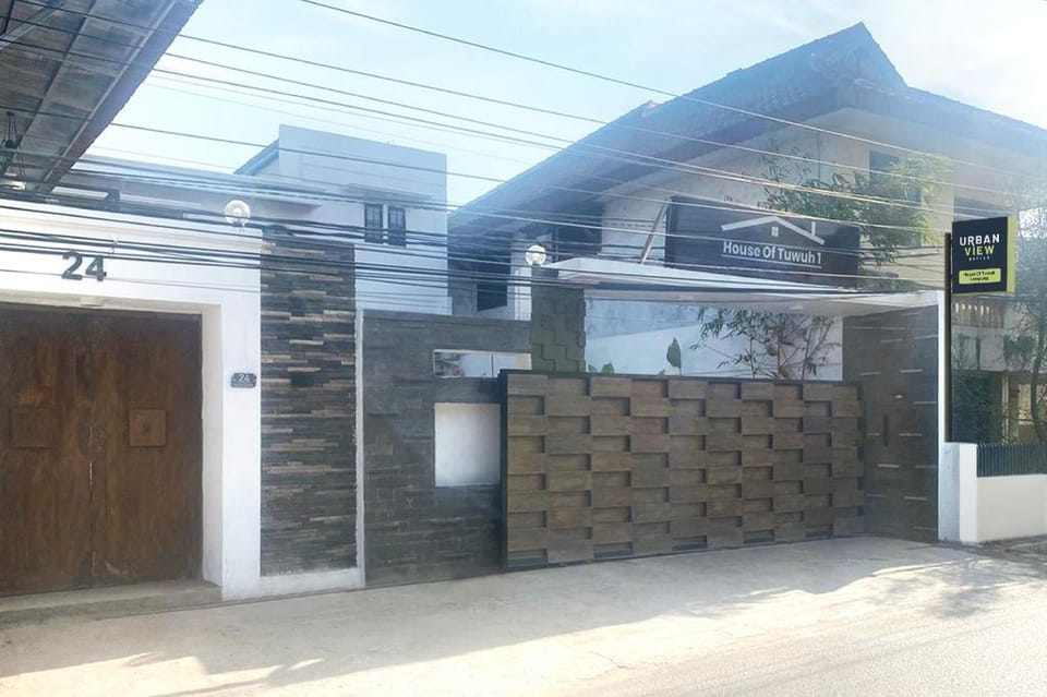 Urbanview Hotel Syariah House of Tuwuh by RedDoorz Hotel in Indonesia