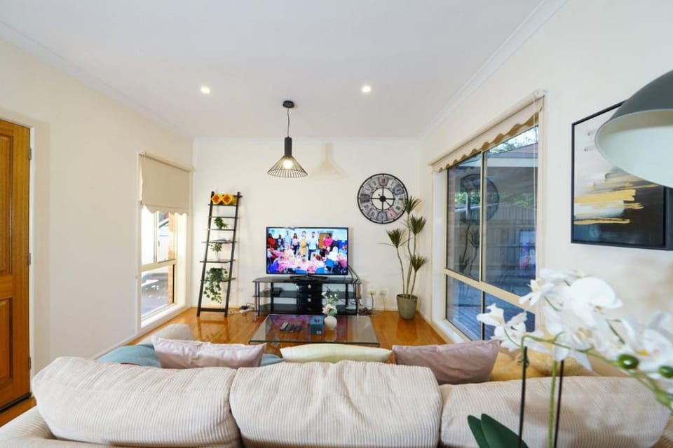 StayAU Glen Waverley 3BRM Retreat Free Parking Netflix Apartment in Glen Waverley