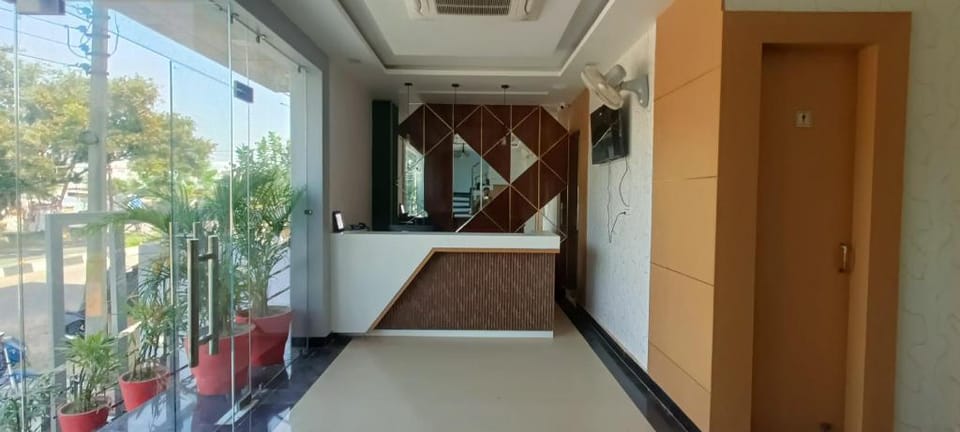 Hotel Royal Casa Hotel in Lucknow