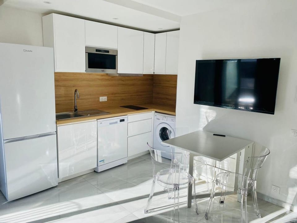 Résidence Graziella appartement 410 Apartment in Antibes