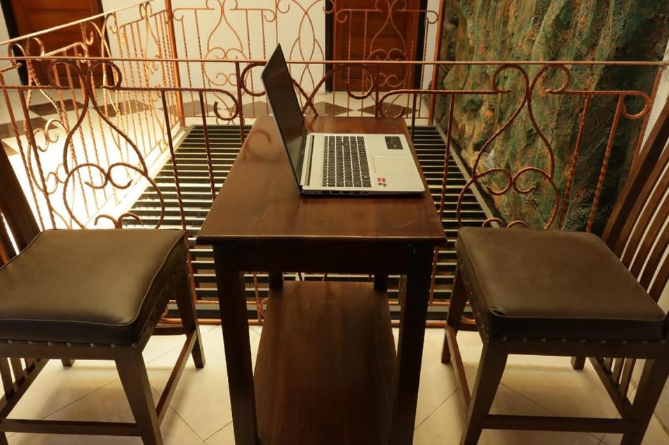 SPOT ON 93189 Rumah Berkah Syariah Hotel in East Java
