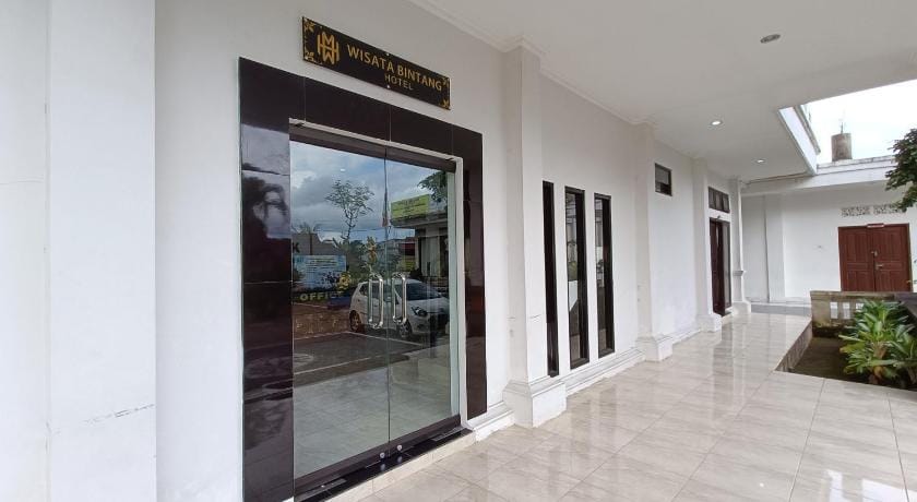 Wisata Bintang Hotel Hotel in Blahbatuh