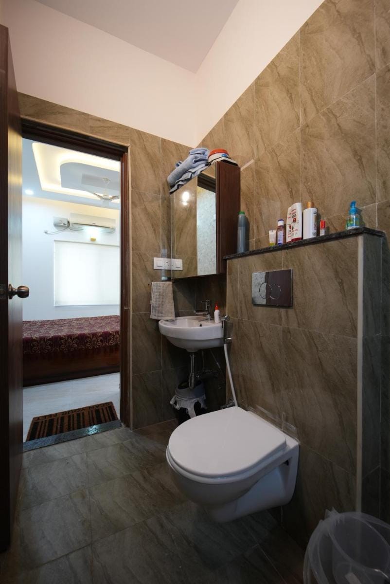Aayushman Luxury Homes Bed and Breakfast in Bengaluru