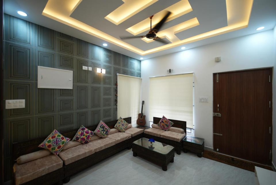 Aayushman Luxury Homes Bed and Breakfast in Bengaluru