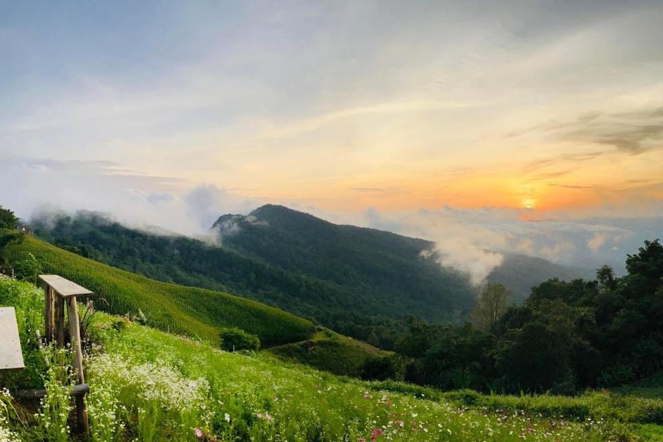 Phuchifa Sky Camp ร้อยรักภูชี้ฟ้า Hotel in Laos