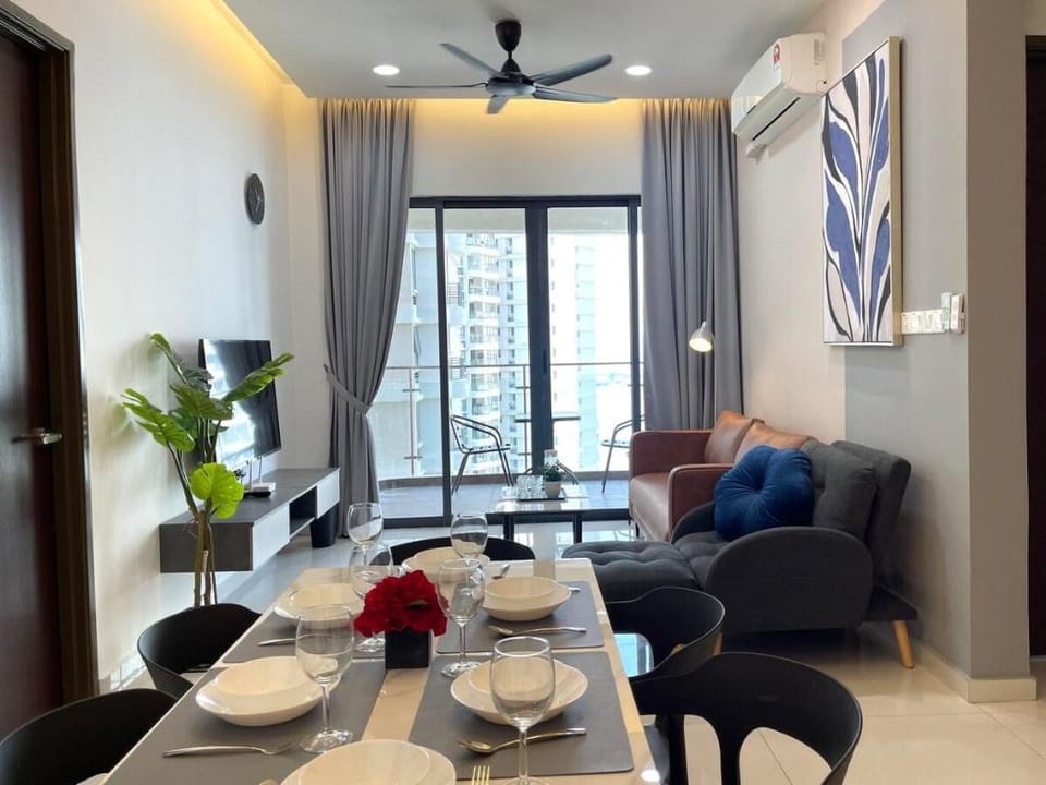 Simple • Poolview | Near CIQ Johor Bahru | 2B2B Vacation rental in Johor Bahru
