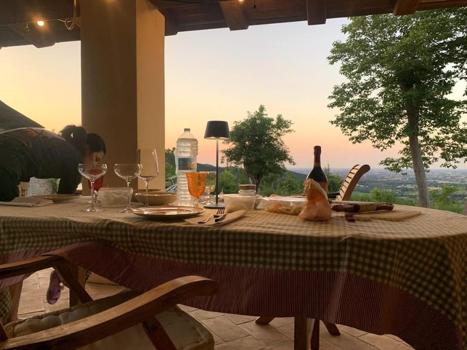 Farmhouse " il sambuco" in the " Parco dei Gessi"  Vacation rental in Emilia-Romagna