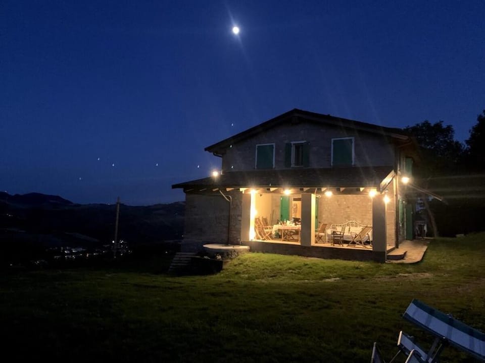 Farmhouse " il sambuco" in the " Parco dei Gessi"  Vacation rental in Emilia-Romagna