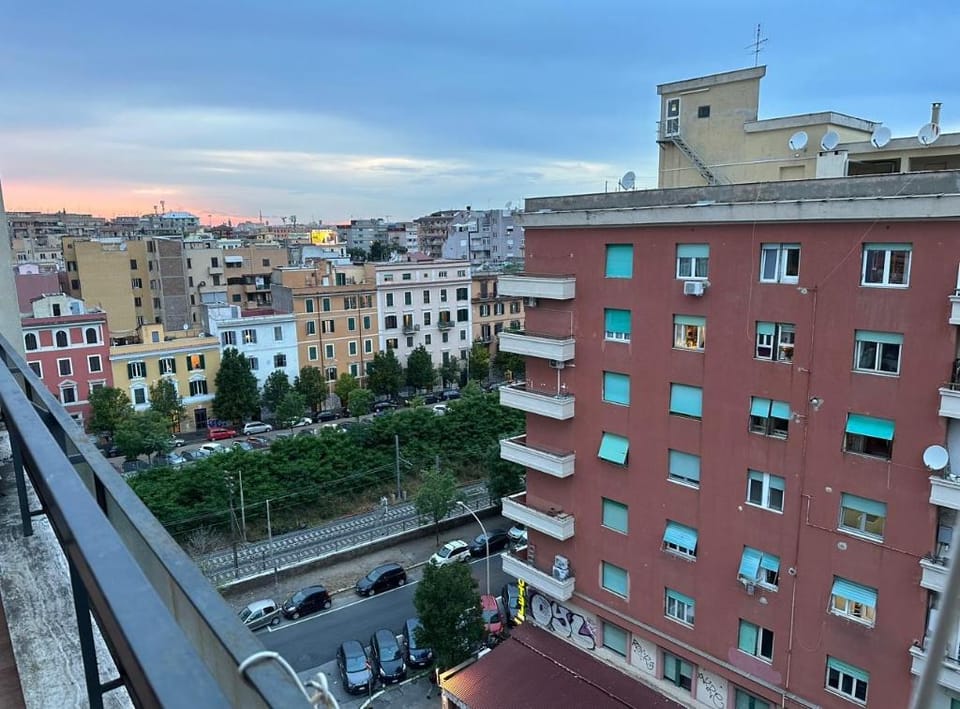 sleep with the angels in the eternal city Apartment in Rome
