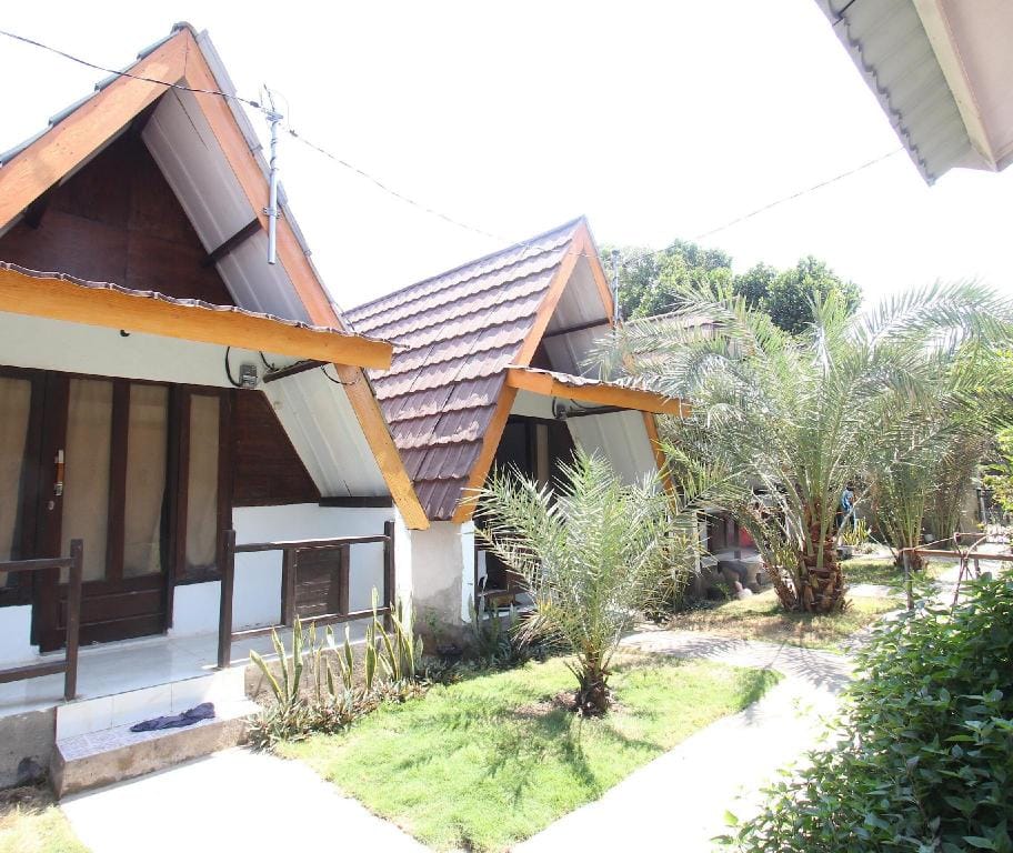 OYO Life 93125 Kos Bale Lumbung Syariah Hotel in West Nusa Tenggara, Indonesia