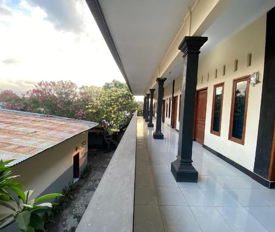 OYO Life 93155 Wisma Sarah Hotel in West Nusa Tenggara, Indonesia