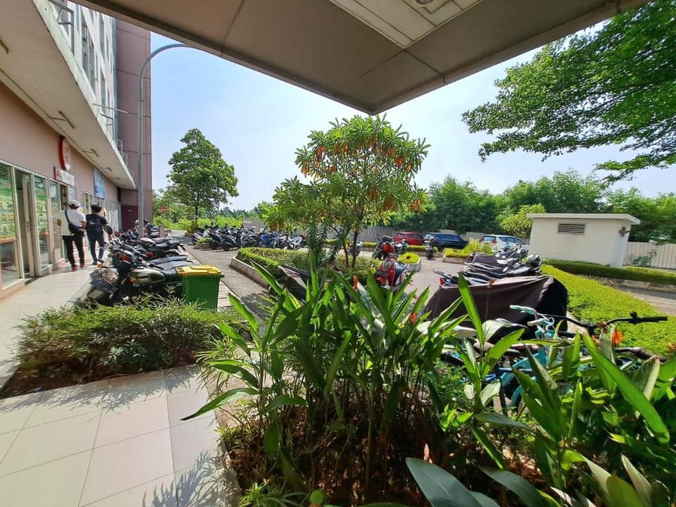 OYO Life 93140 Apartment Grand Sentraland By Fahri Hotel in West Java