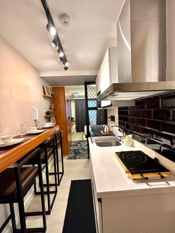 Spacious Studio | Queen & Sofabed | Mt.Arayat View Vacation rental in Calabarzon