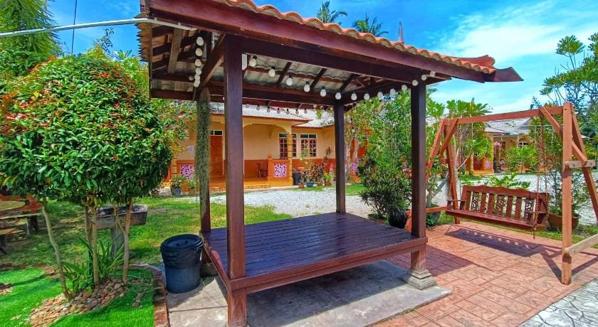 Chalet Yunie Marang by RVH Hotel in Terengganu, Malaysia