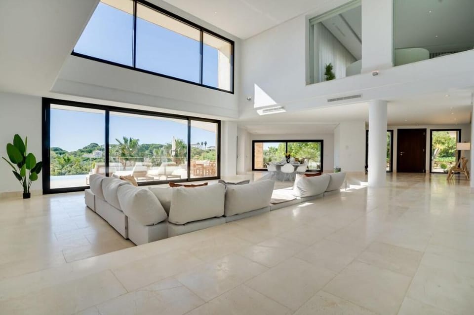 Villa Gravity. Amazing panoramic sea views Villa in Andalusia